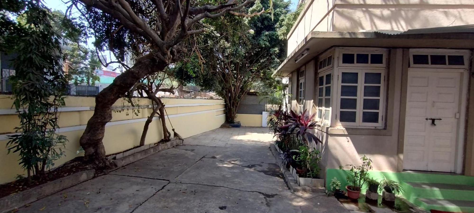 Madhav Bhavan Guest House Púna Kültér fotó